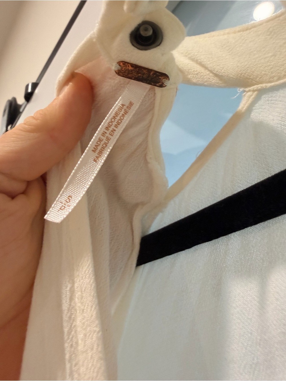 Free People White Long-Sleeve elegant dress - Picture 2 of 4